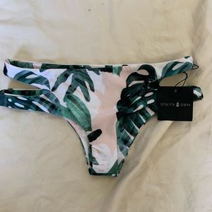 NWT Stone Fox Arlo Bottom